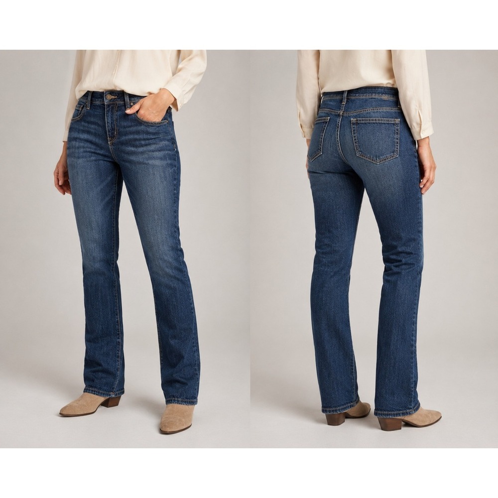 Old Navy Ultra Blue Jeans Women Size 14 Regular Medium Wash Straight Leg